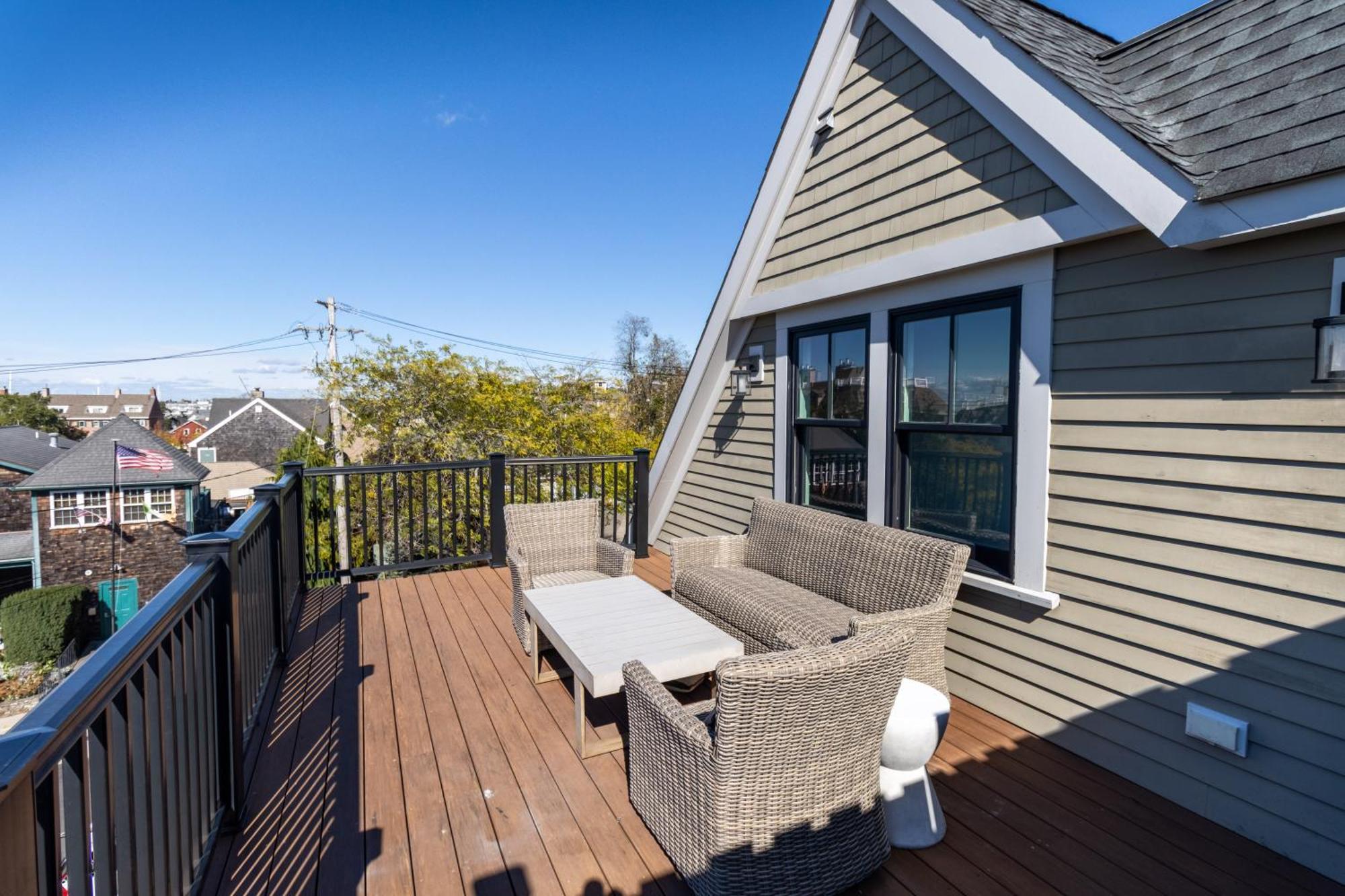 Willa The Newport Lofts - 595 Thames Street Zewnętrze zdjęcie