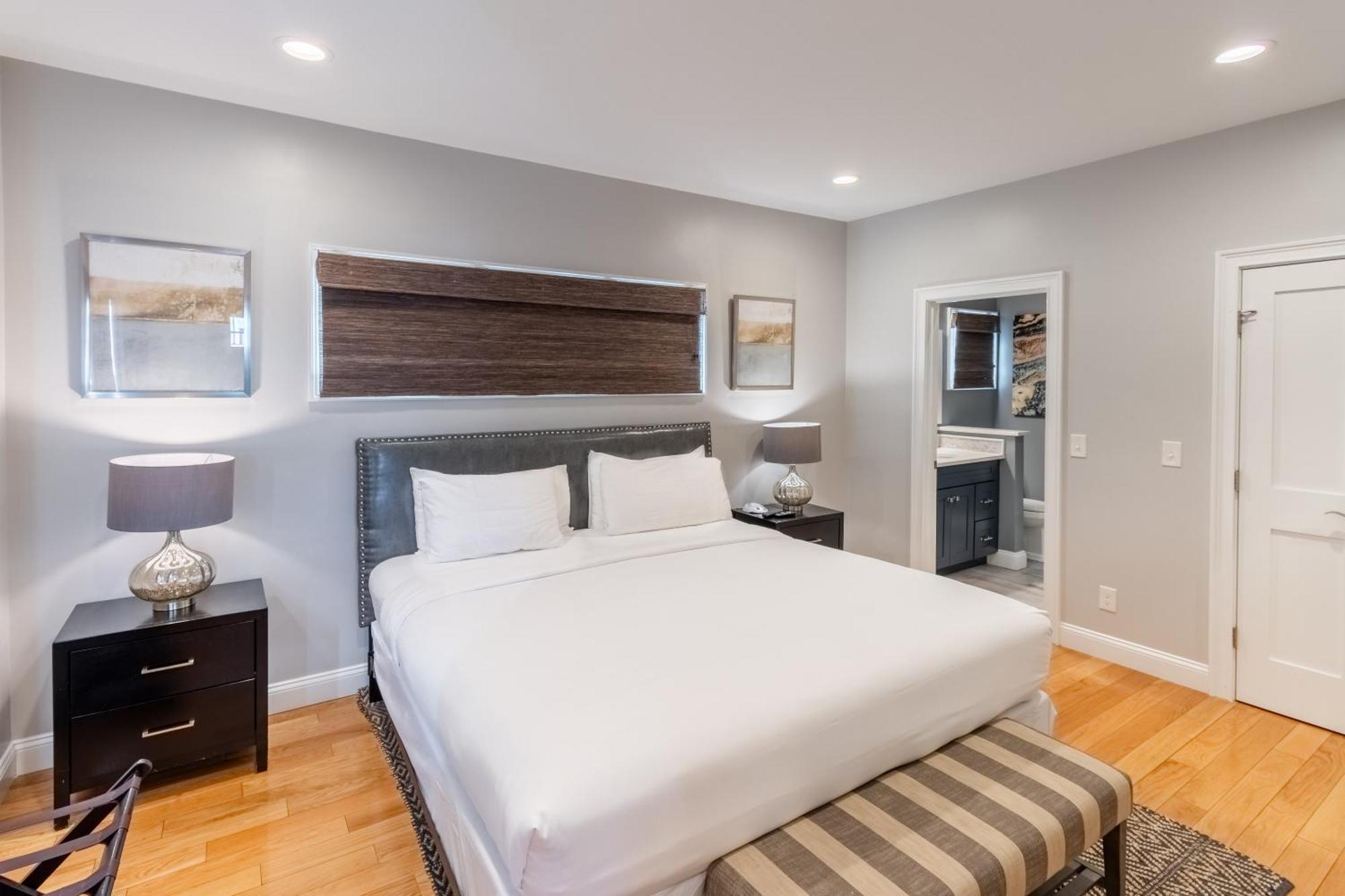 Willa The Newport Lofts - 595 Thames Street Zewnętrze zdjęcie