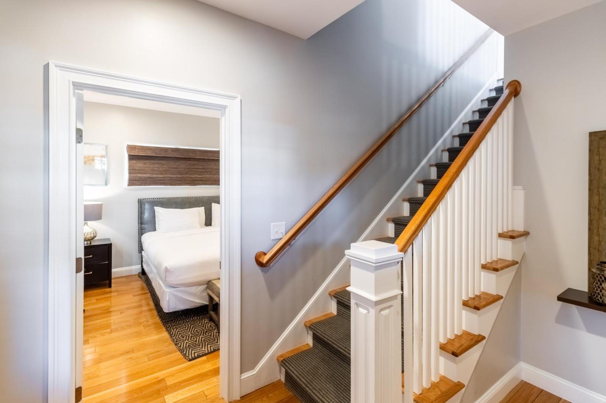 Willa The Newport Lofts - 595 Thames Street Zewnętrze zdjęcie