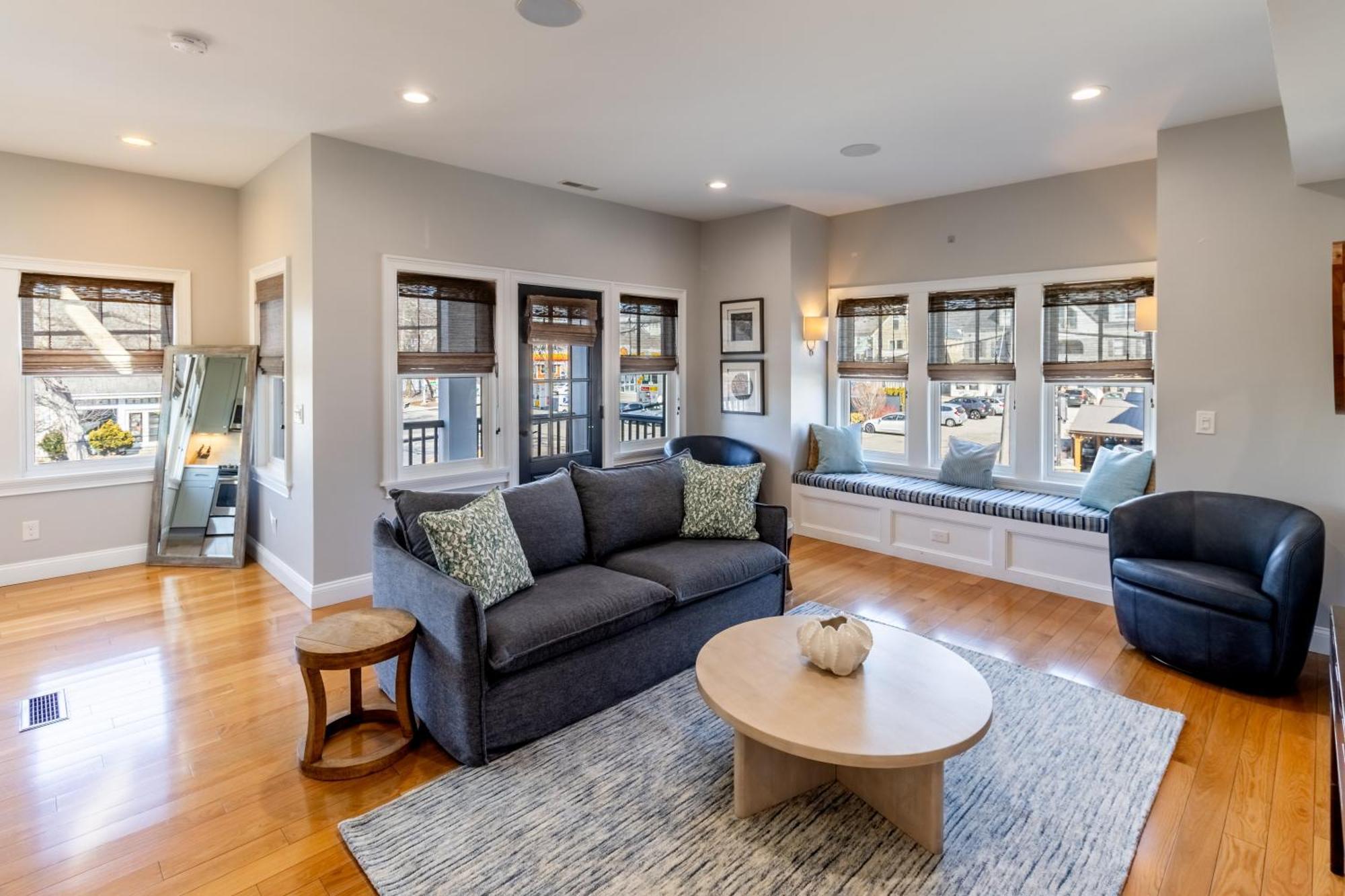 Willa The Newport Lofts - 595 Thames Street Zewnętrze zdjęcie