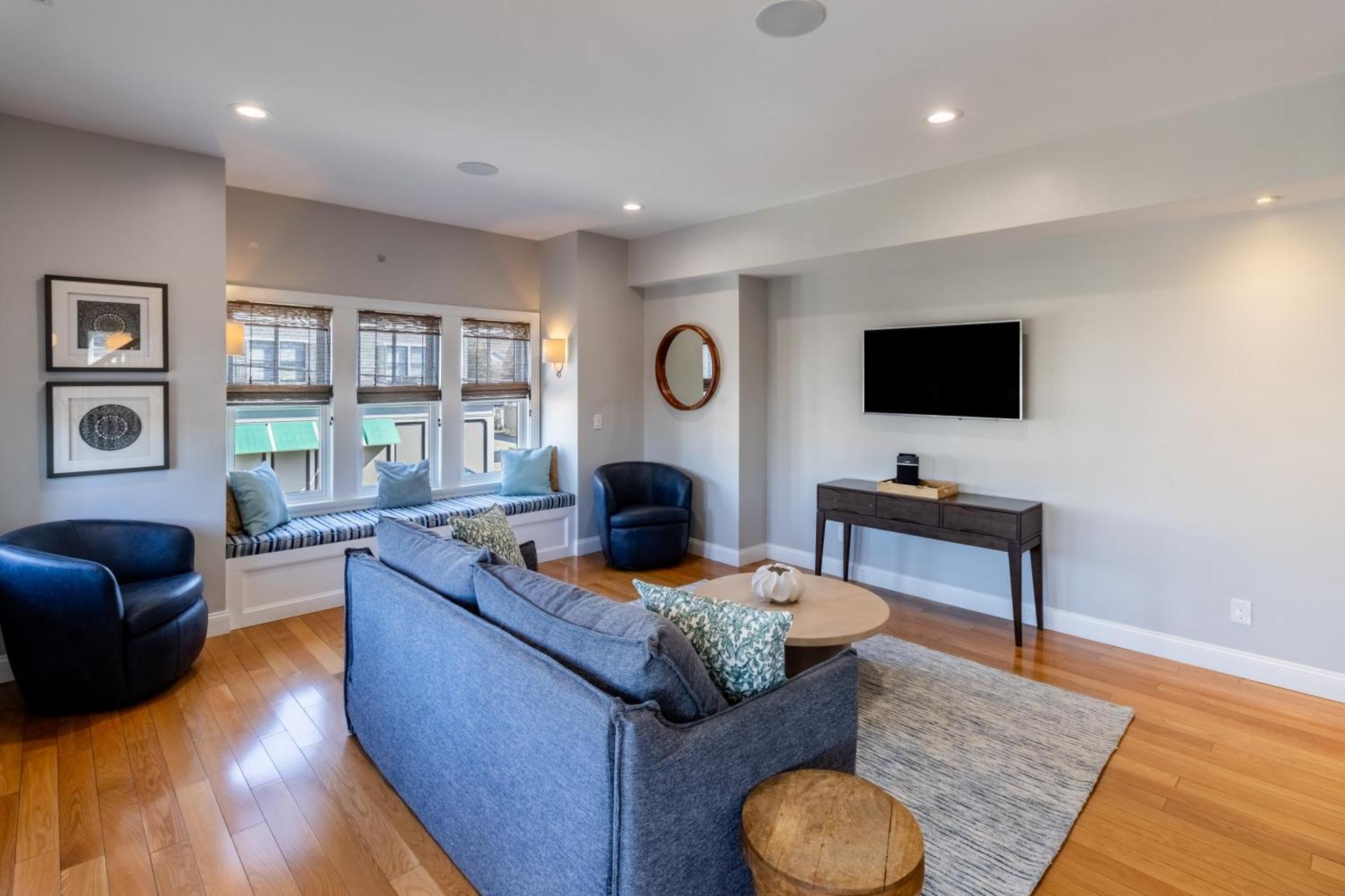 Willa The Newport Lofts - 595 Thames Street Zewnętrze zdjęcie