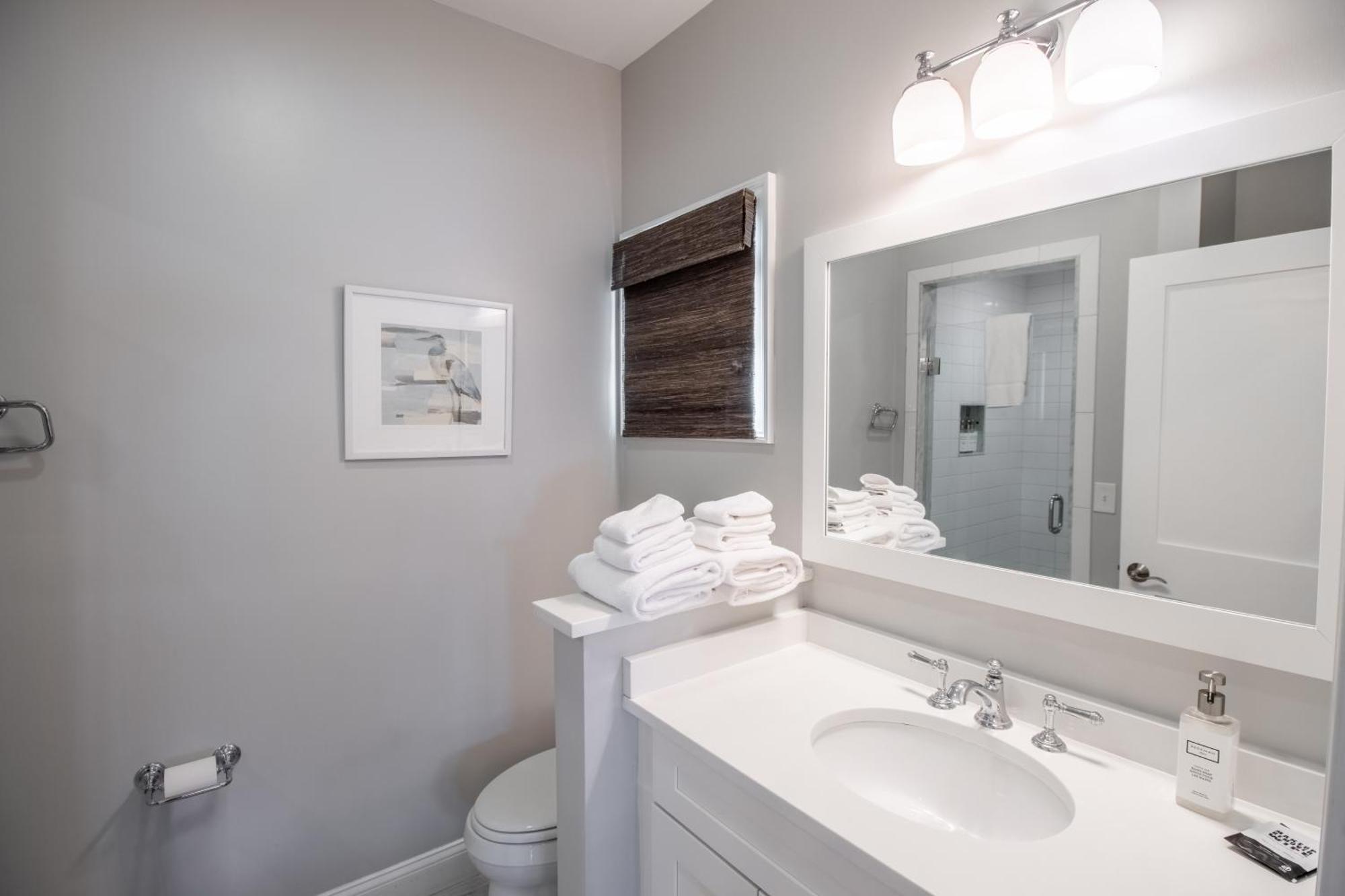 Willa The Newport Lofts - 595 Thames Street Zewnętrze zdjęcie